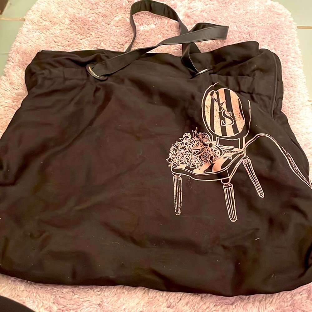 Victoria’s secret weekender tote bag